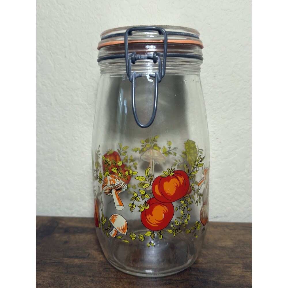 Vintage ARC Spice of Life 1.5 L Glass Canister Made in France Mushroom Vegetable